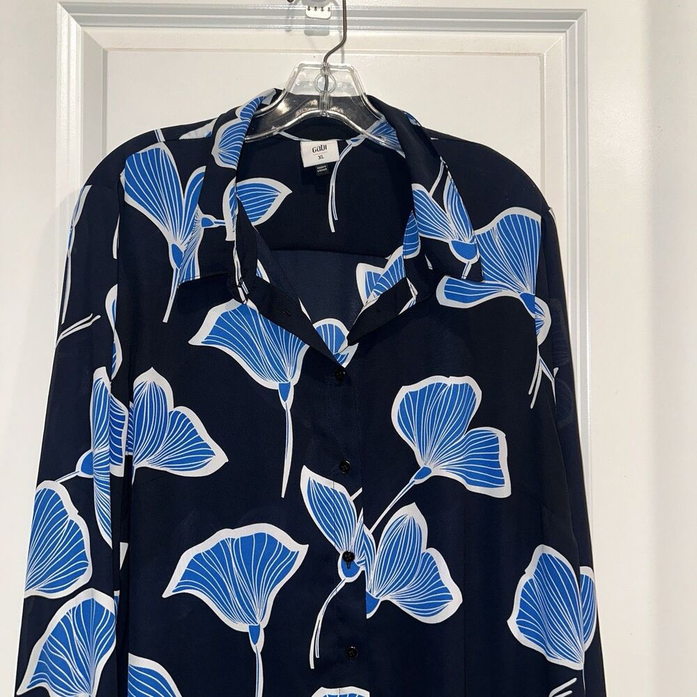 Cabi Blue Ginkgo Leaf Floral Button Blouse XL Long Sleeve Lightweight Travel - Picture 2 of 9
